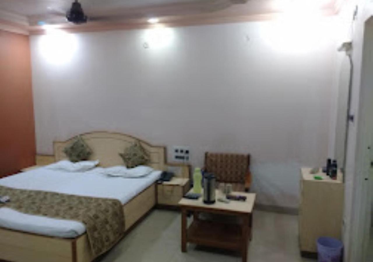 Hotel Mayur Restaurant Chandrapur Exteriér fotografie