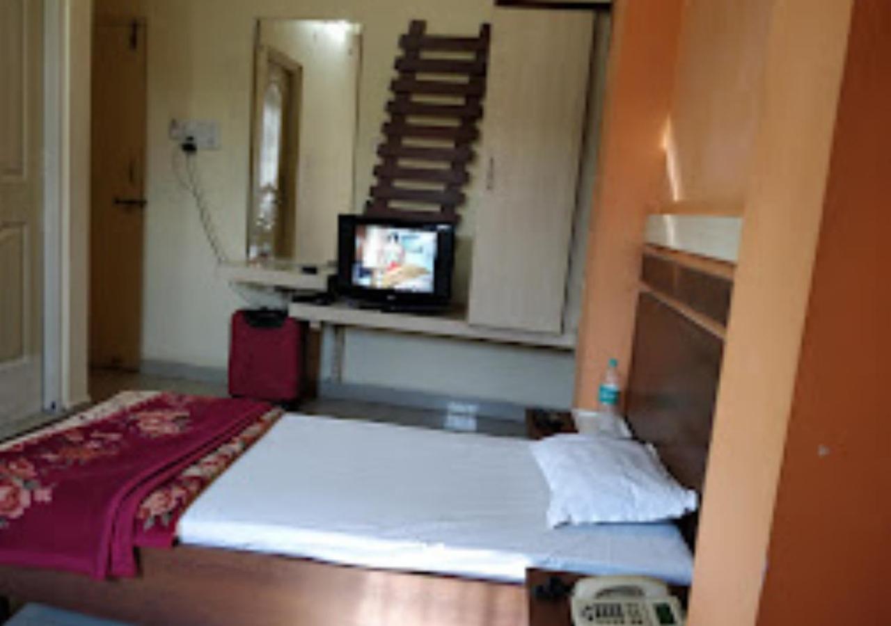 Hotel Mayur Restaurant Chandrapur Exteriér fotografie