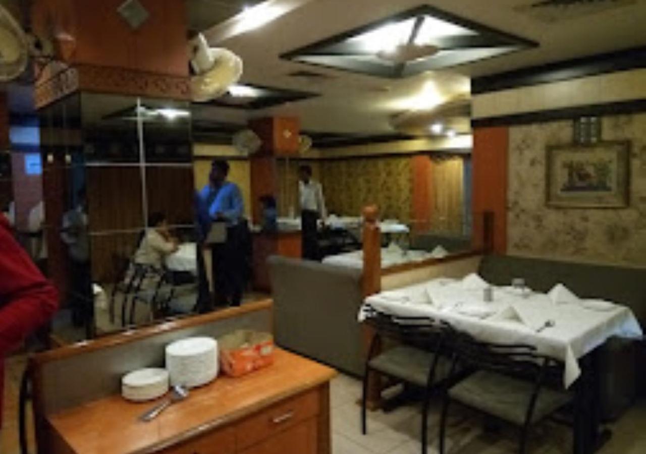 Hotel Mayur Restaurant Chandrapur Exteriér fotografie